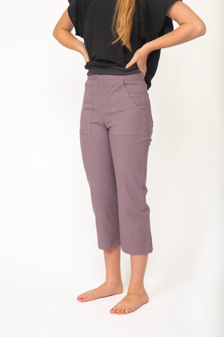 Cropped Zip-Back Pant